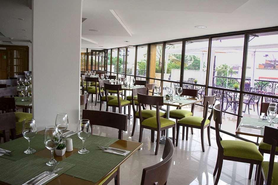 Hotel Cosmos 칼리 시설 사진