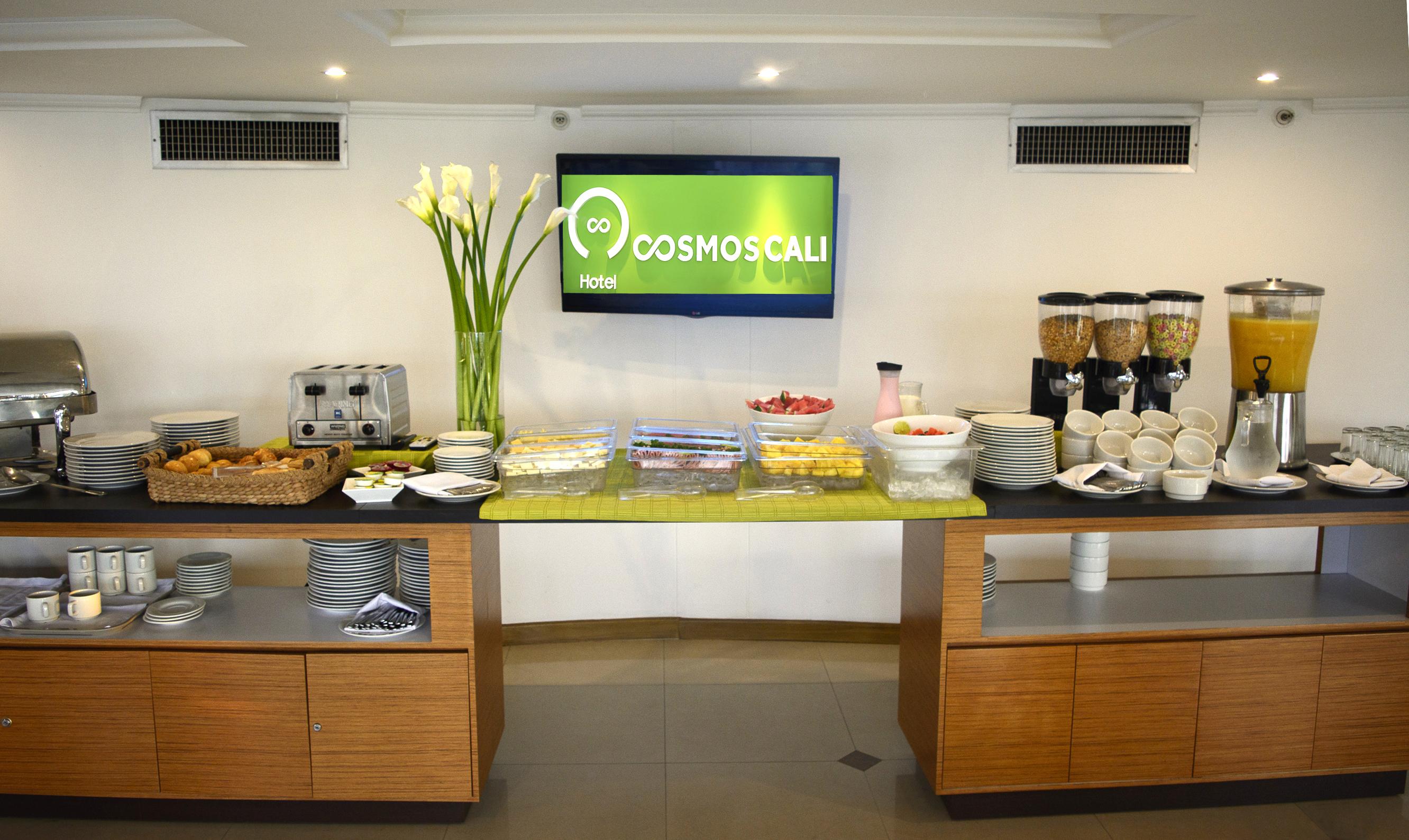 Hotel Cosmos 칼리 외부 사진