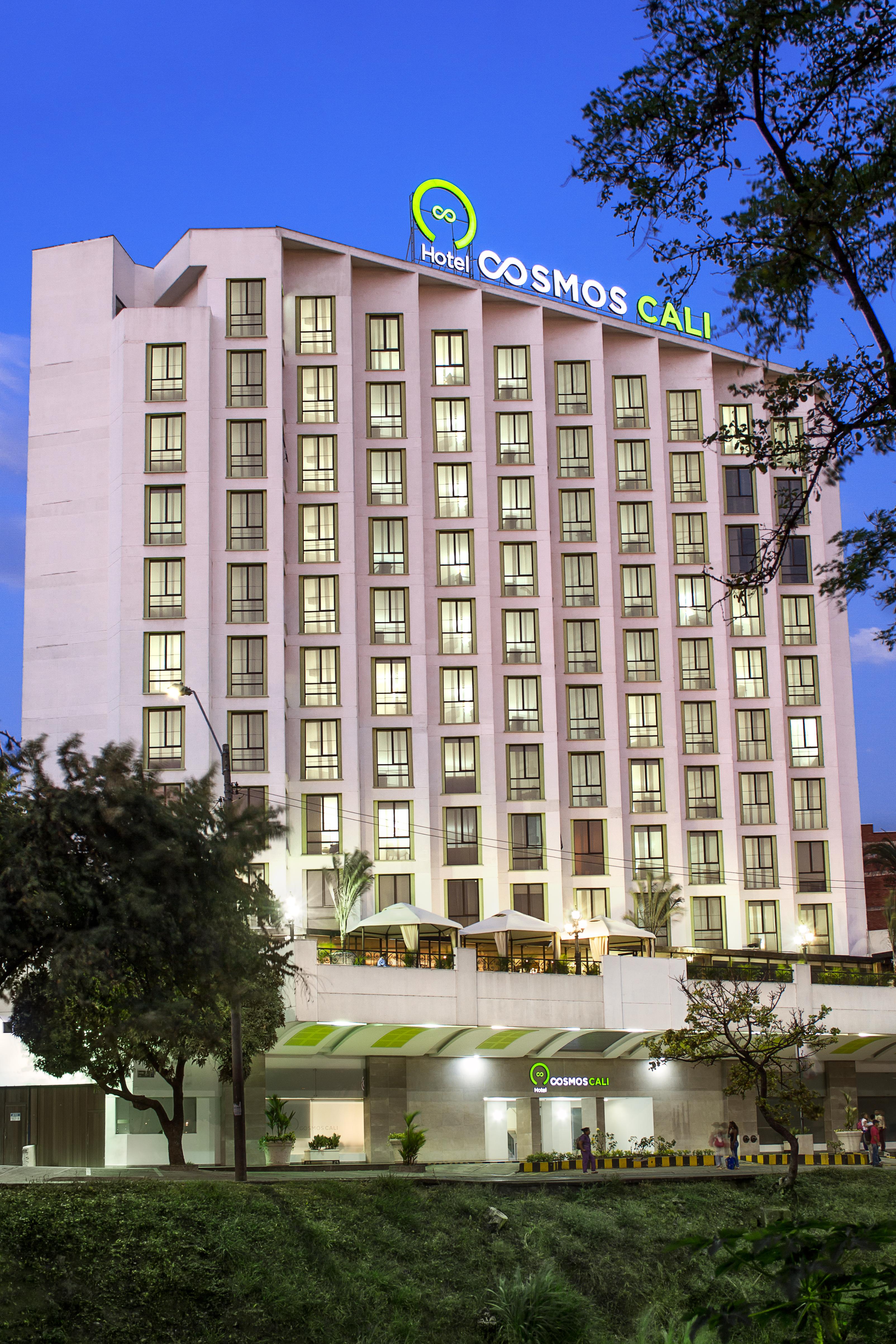 Hotel Cosmos 칼리 외부 사진