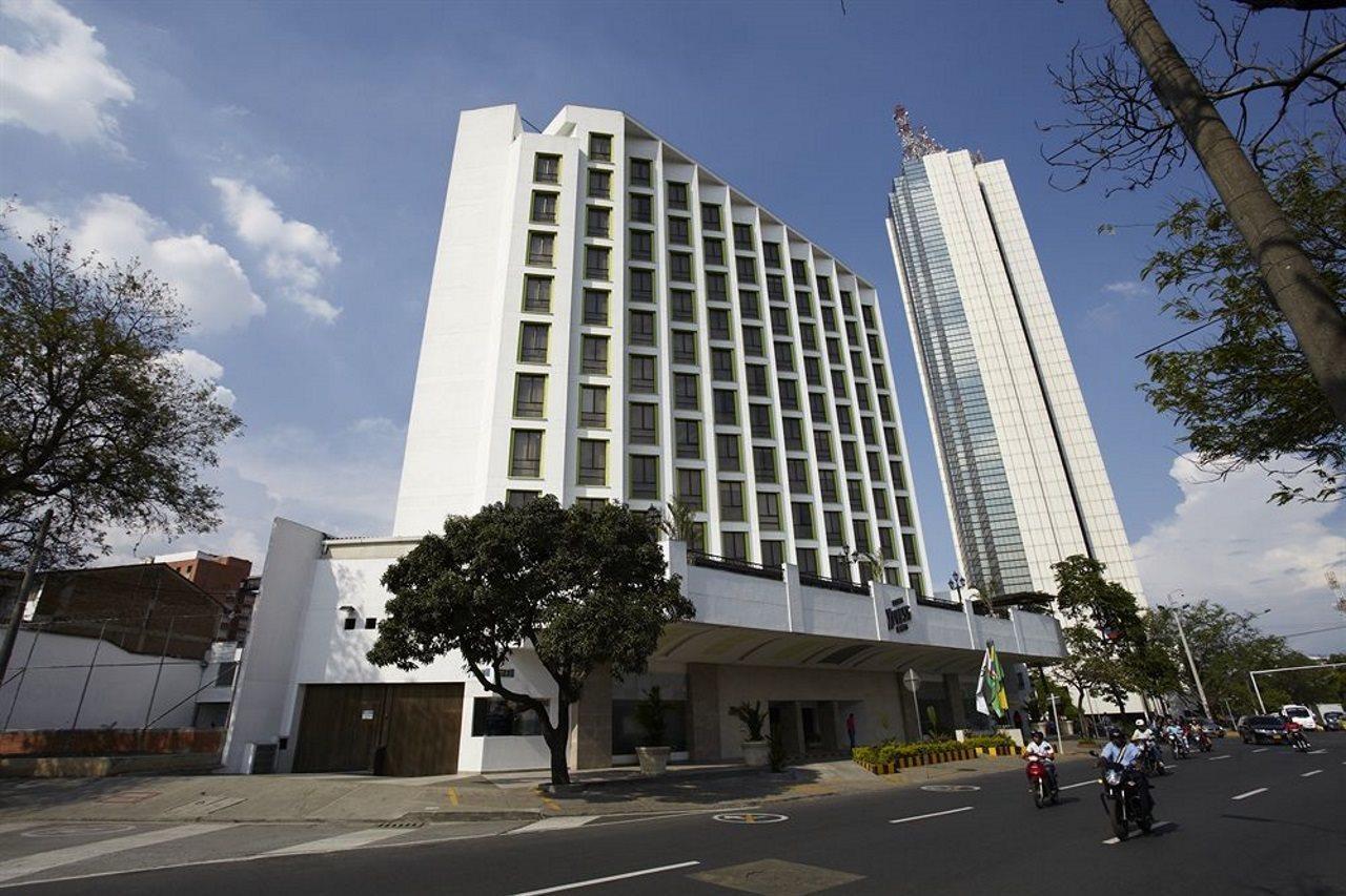 Hotel Cosmos 칼리 외부 사진