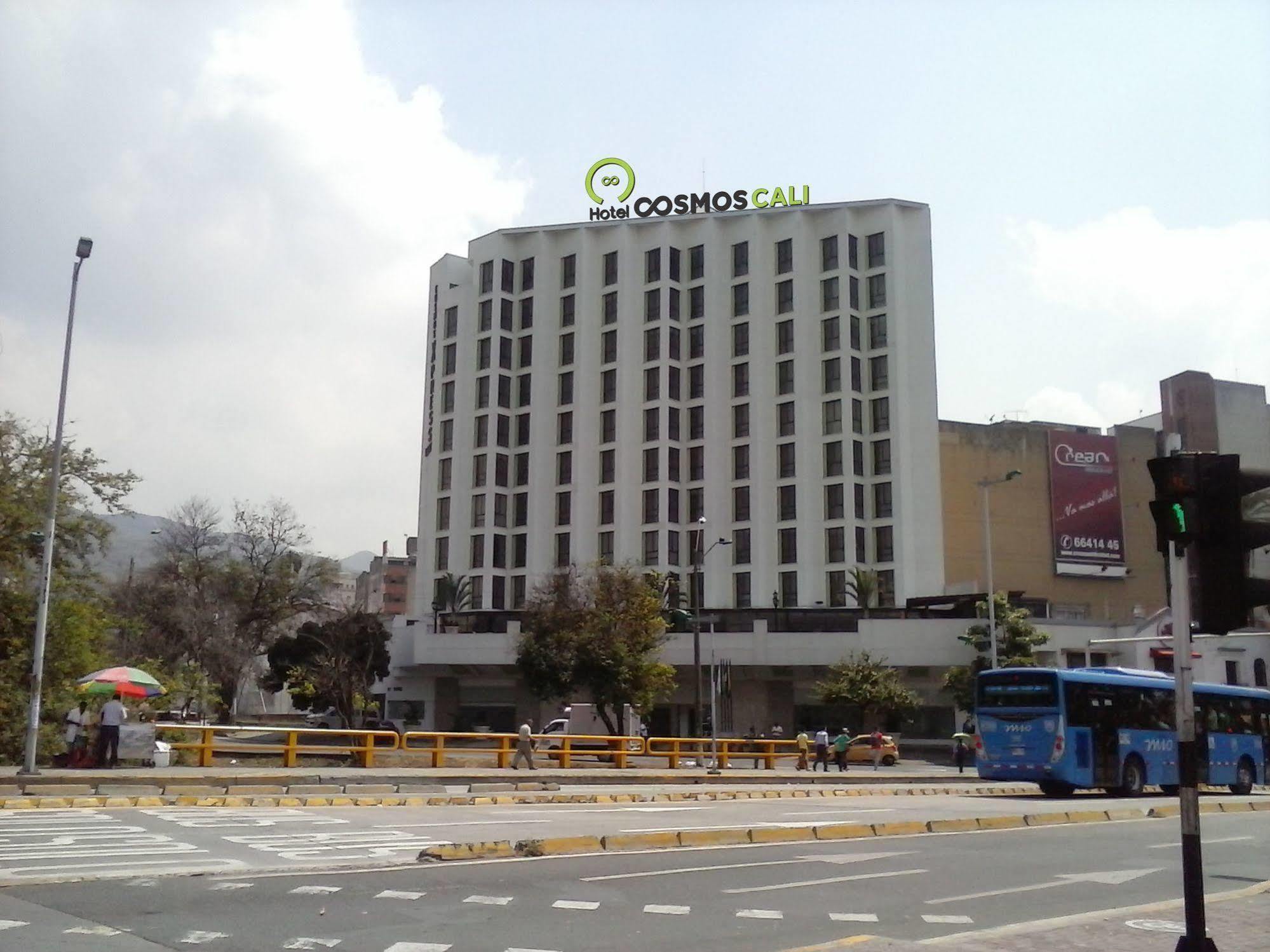 Hotel Cosmos 칼리 외부 사진